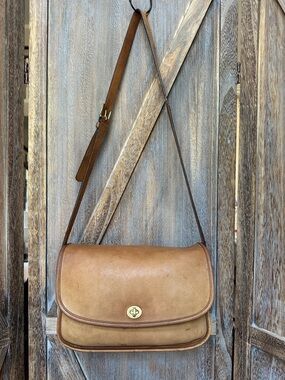 Coach Vintage 9790 City Bag British Tan Leather Crossbody Bag